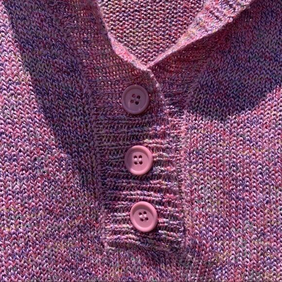 𝅺Carolyn Taylor 3 Button Pink Multicolor Sweater - Picture 3 of 5